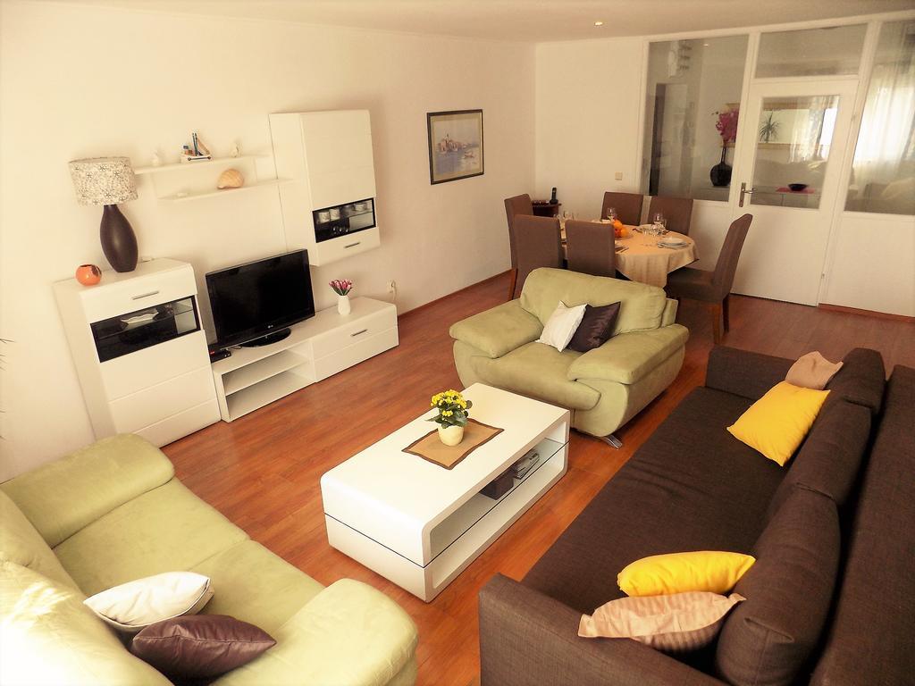Apartment Anamarija Njivice